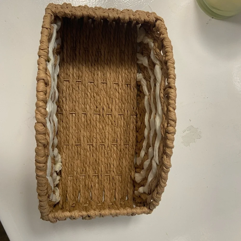 Woven Natural Fiber‎ rainbow white beige Half-Moon Basket
